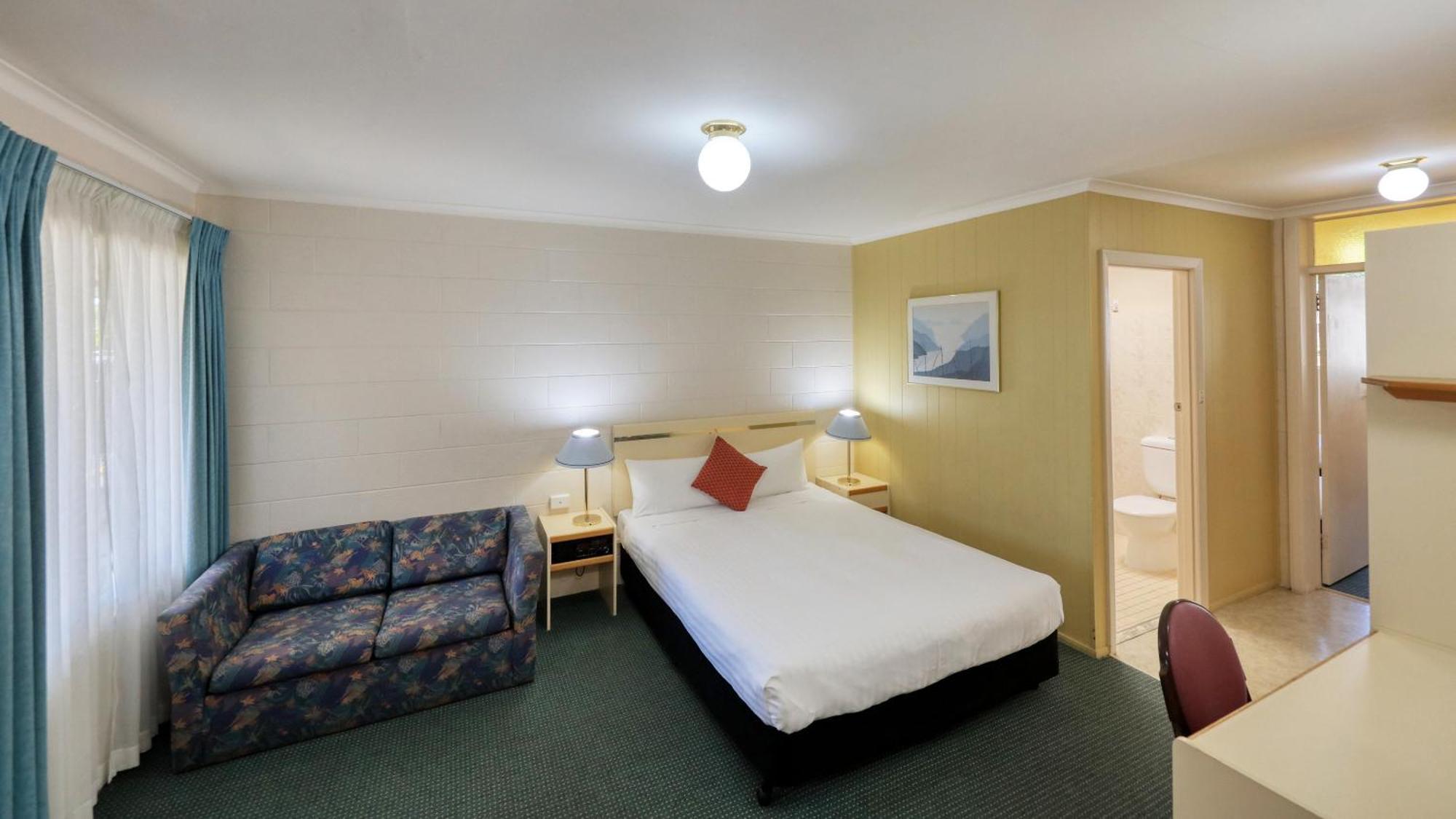 Comfort Inn เดวอนพอร์ต ภายนอก รูปภาพ