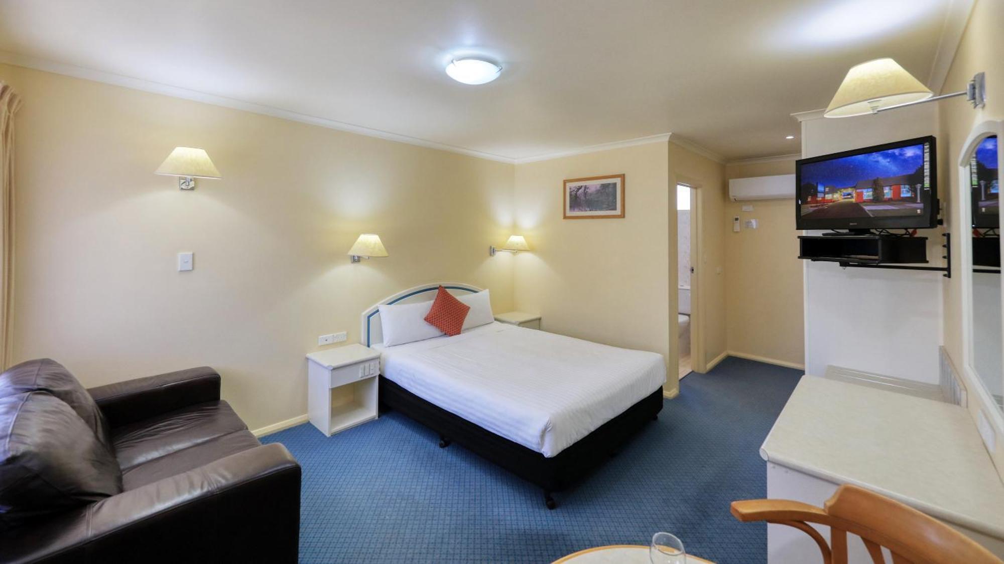 Comfort Inn เดวอนพอร์ต ภายนอก รูปภาพ