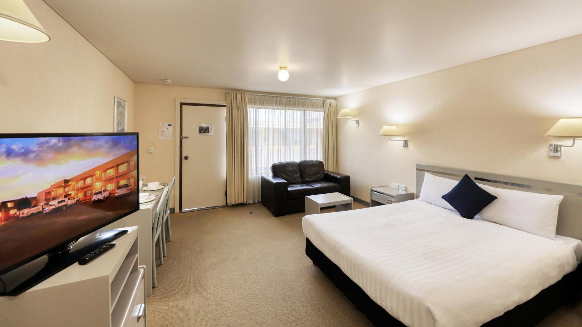 Comfort Inn เดวอนพอร์ต ภายนอก รูปภาพ