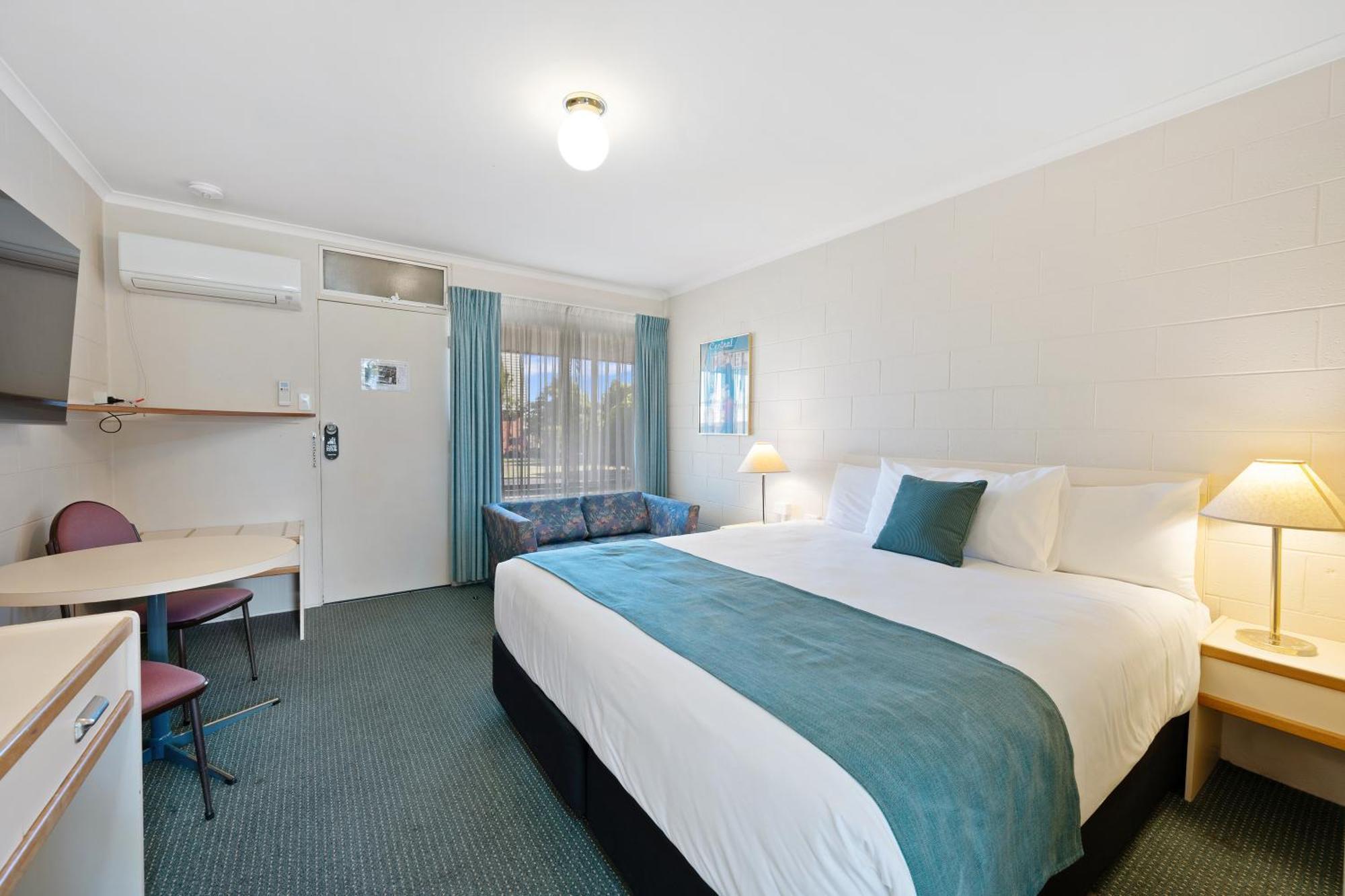 Comfort Inn เดวอนพอร์ต ภายนอก รูปภาพ