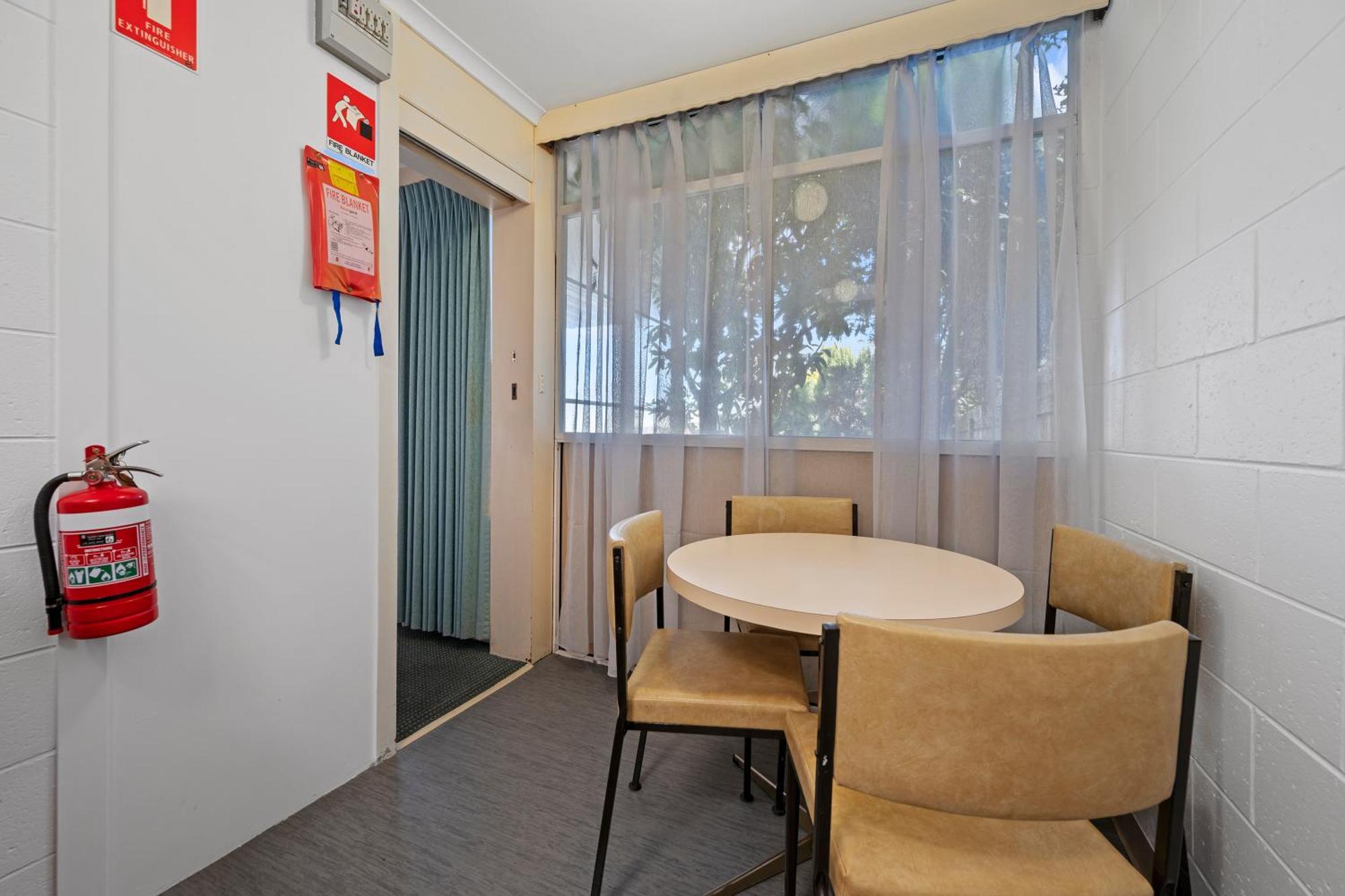 Comfort Inn เดวอนพอร์ต ภายนอก รูปภาพ
