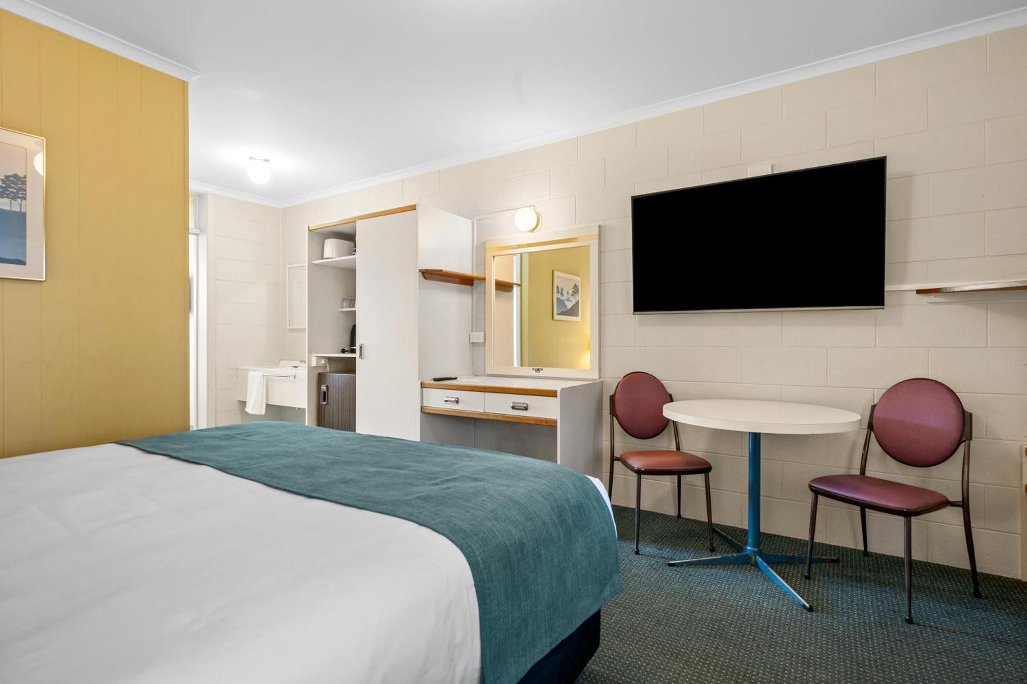 Comfort Inn เดวอนพอร์ต ภายนอก รูปภาพ